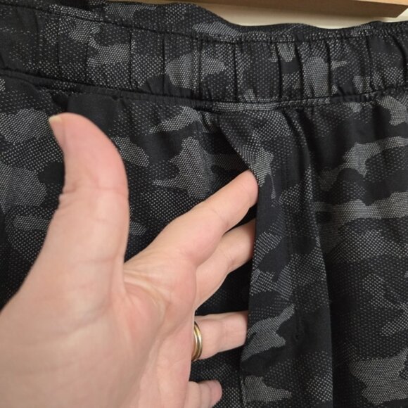 Lululemon Surge Short 6" Variegated Mesh Camo Black - Picture 3 of 10